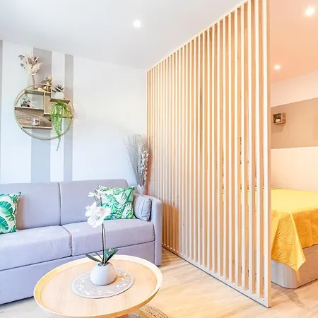 Le 182, Plage A Pied, Balcon & Climatisation Apartman *